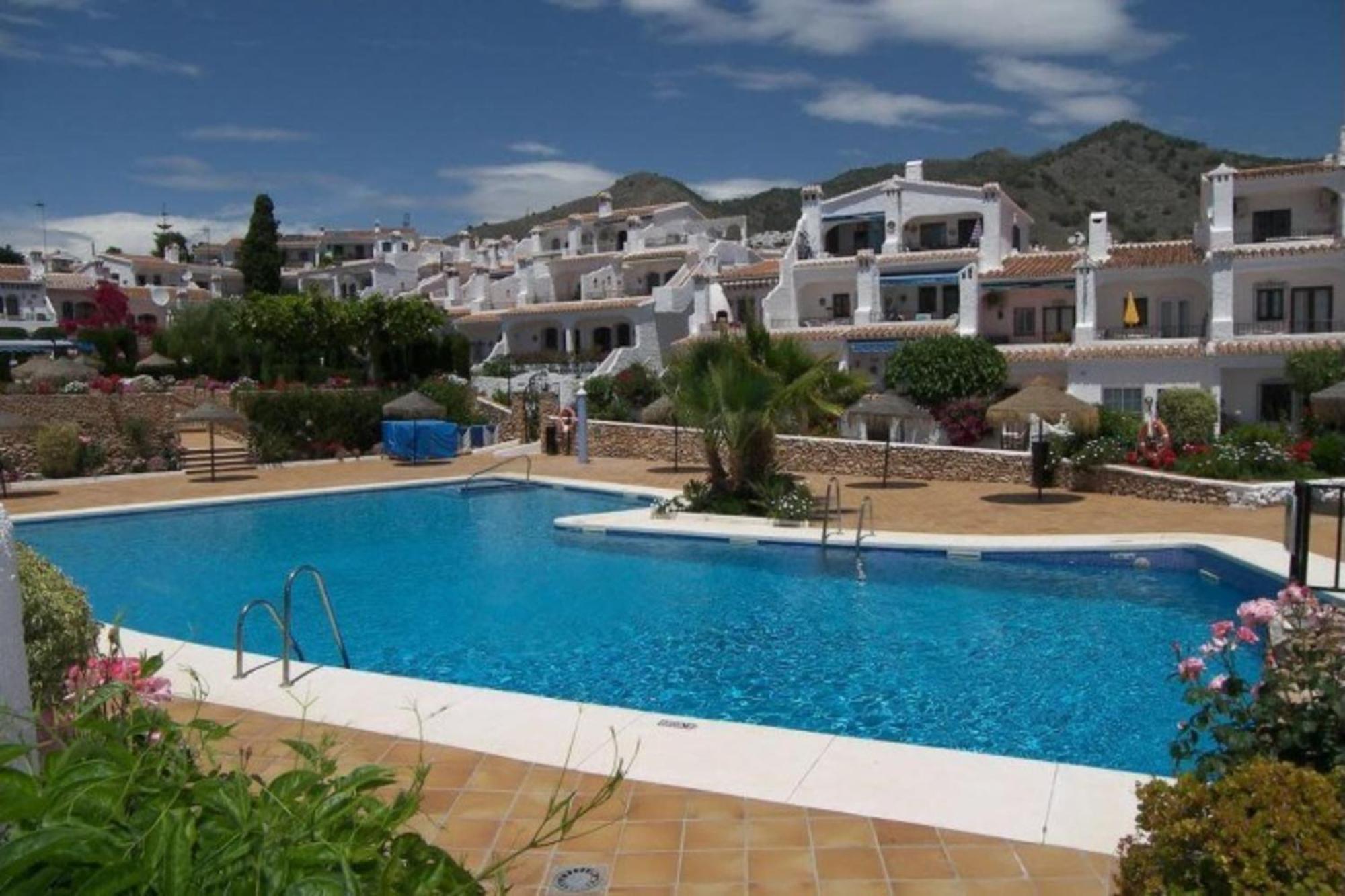 Ferienhaus Crisantemos Family House With Garden And Pool Nerja
