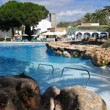 Los Crisantemos Family House With Garden And Pool Nerja Exterior photo